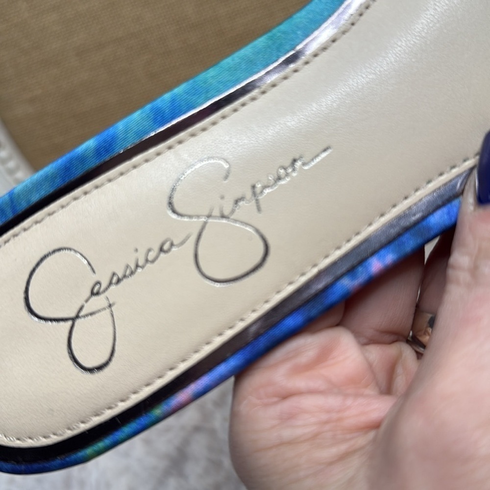 Jessica Simpson | Women's Alisen Flat Sandal, Size 8 - Picture 6 of 16